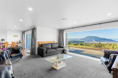 Photo of property in 11 Rangikatea Road, Omori, Turangi, 3381
