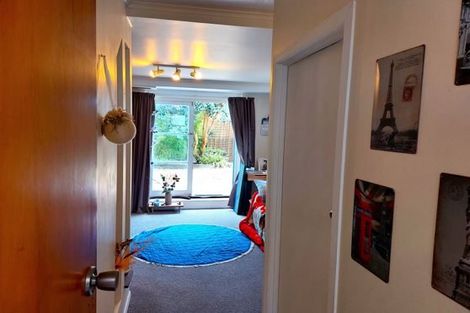 Photo of property in 4/162 Onewa Road, Northcote, Auckland, 0627