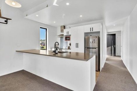 Photo of property in 19 Tarata Grove, Lansdowne, Masterton, 5810