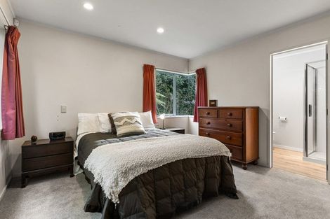 Photo of property in 1/36 Kowhai Road, Campbells Bay, Auckland, 0630