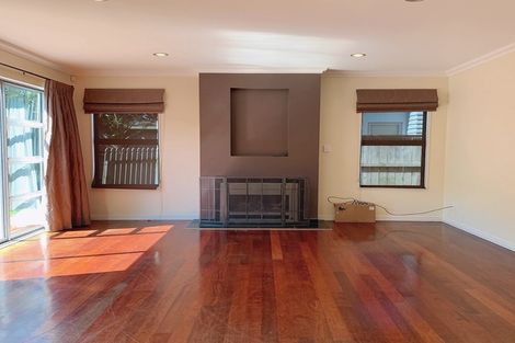 Photo of property in 17 Harrowglen Drive, Northcross, Auckland, 0632