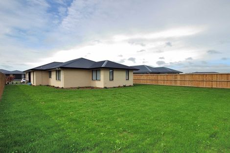 Photo of property in 77 Sutherland Drive, Kaiapoi, 7630