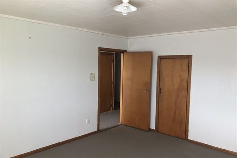 Photo of property in 75 Larnoch Road, Henderson, Auckland, 0610