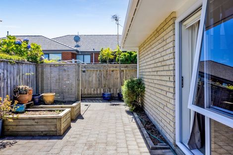 Photo of property in 20 Sackville Street, Fitzroy, New Plymouth, 4312