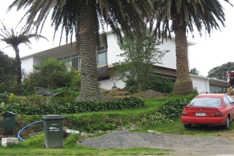 Photo of property in 43 Pitcairn Street, Oakura, 4314