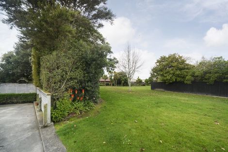 Photo of property in 18 Hanmer Place, Highbury, Palmerston North, 4412