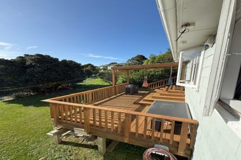 Photo of property in 6 Gloucester Street, Cannons Creek, Porirua, 5024