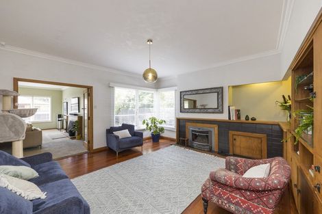 Photo of property in 546 Featherston Street, Roslyn, Palmerston North, 4414