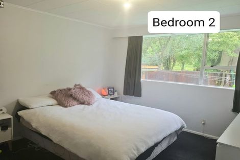 Photo of property in 2/5b Gemstone Drive, Birchville, Upper Hutt, 5018