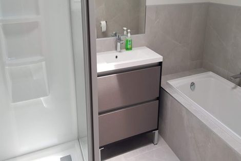 Photo of property in 33 Vincent Mcgrath Crescent, Swanson, Auckland, 0614