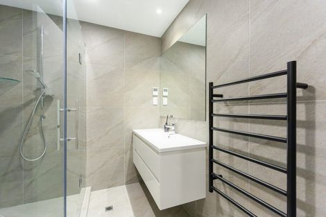 Photo of property in 16 Moki Place, Long Bay, Auckland, 0630