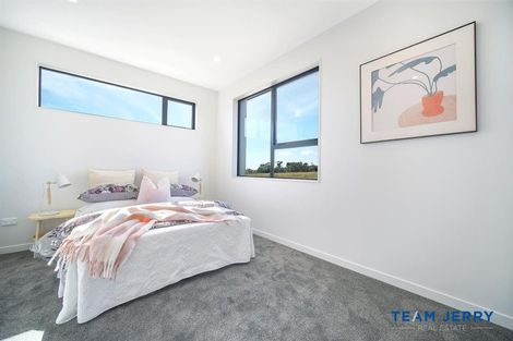 Photo of property in 1 Heketara Way, Massey, Auckland, 0614