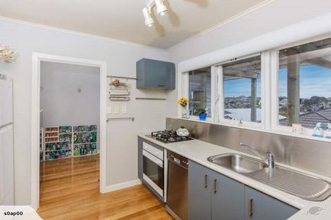 Photo of property in 20a Corunna Road, Milford, Auckland, 0620