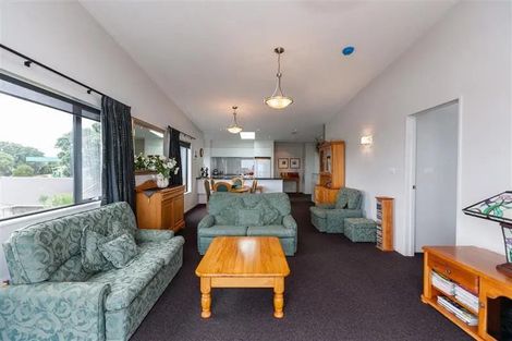 Photo of property in 1152b South Road, Oakura, 4314