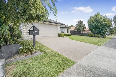Photo of property in 70 Nielsen Gardens, Rototuna, Hamilton, 3210