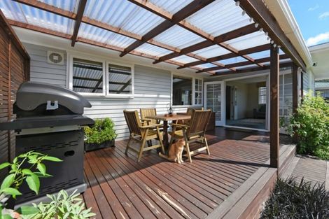 Photo of property in 14 Roband Crescent, Brown Owl, Upper Hutt, 5018