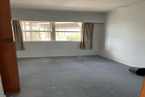 Photo of property in 12 Portadown Avenue, Pakuranga Heights, Auckland, 2010