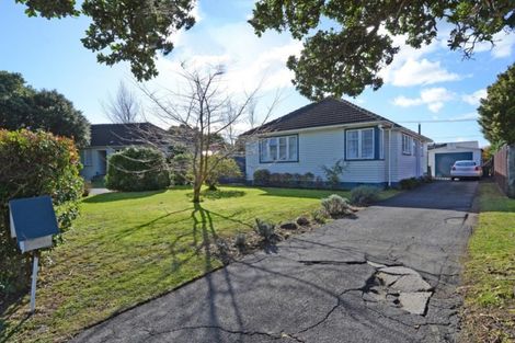 Photo of property in 39 Atiawa Crescent, Waiwhetu, Lower Hutt, 5010