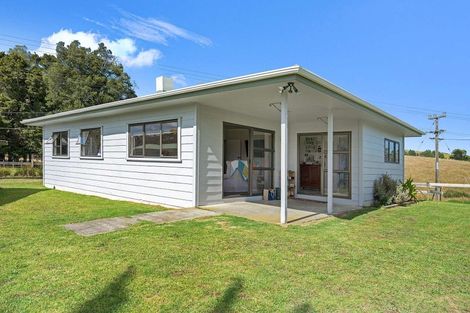Photo of property in 638 West Coast Road, Makarau, Warkworth, 0981
