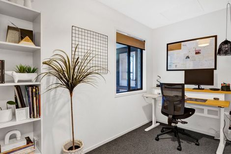 Photo of property in 113 Young Street, New Plymouth, 4310