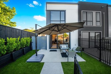 Photo of property in 8 Patariki Way, Beach Haven, Auckland, 0626