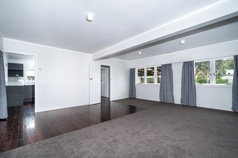 Photo of property in 1 River Road, Te Atatu Peninsula, Auckland, 0610