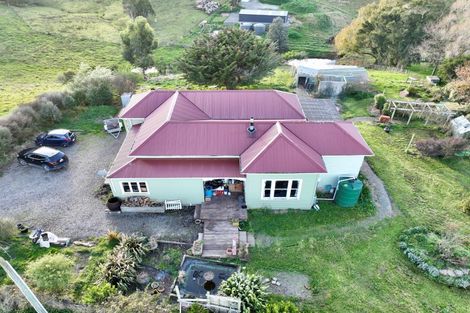 Photo of property in 50 Kimber Street, Halcombe, Feilding, 4779