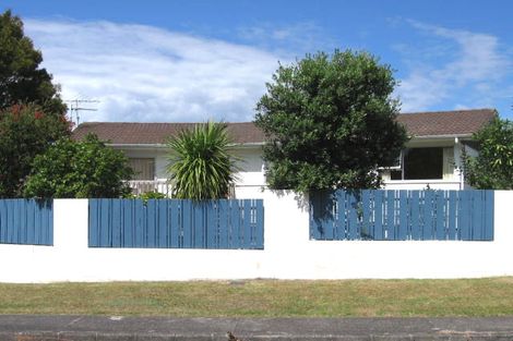 Photo of property in 17 Corric Hill, Torbay, Auckland, 0630