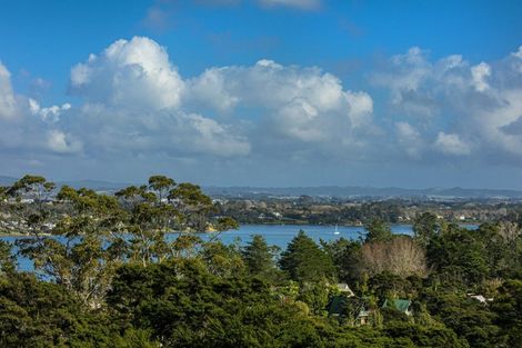 Photo of property in 70 Attwood Road, Paremoremo, Auckland, 0632