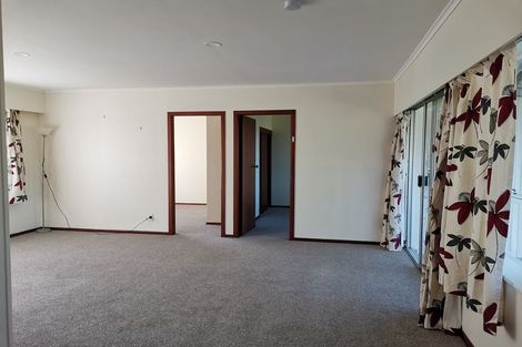 Photo of property in 2/60 Oakdale Road, Mount Roskill, Auckland, 1041