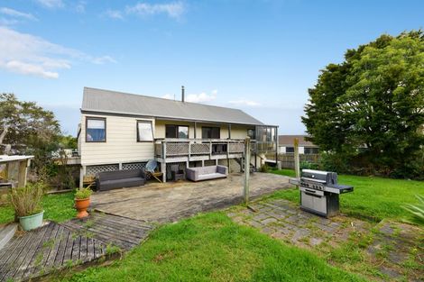 Photo of property in 19 Crosby Road, West Harbour, Auckland, 0618