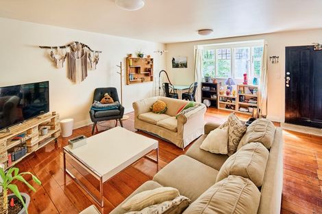 Photo of property in 2b Wilkinson Street, Oriental Bay, Wellington, 6011