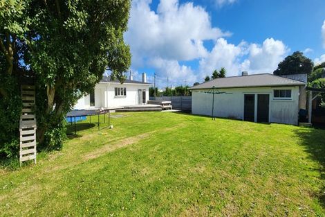 Photo of property in 43 Fox Street, Opunake, 4616