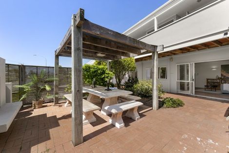 Photo of property in 1134 Papamoa Beach Road, Papamoa Beach, Papamoa, 3118