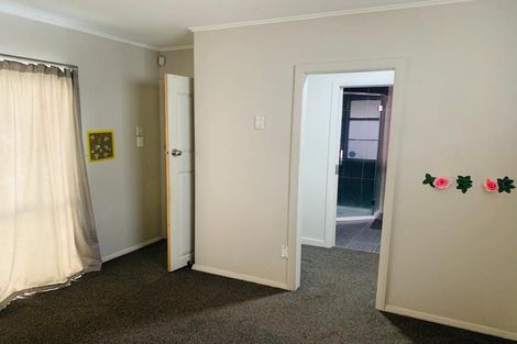 Photo of property in 12 Lincoln Road, Manurewa East, Auckland, 2102