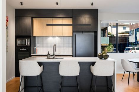 Photo of property in 34b William Souter Street, Forrest Hill, Auckland, 0620