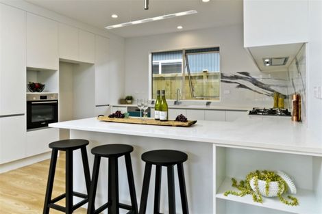 Photo of property in 58 Schoolside Road, Kumeu, 0810