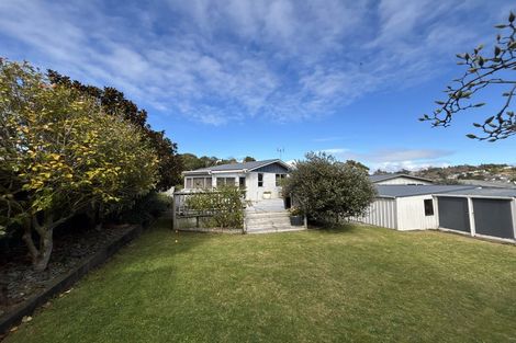 Photo of property in 40 Cumberland Street, Merrilands, New Plymouth, 4312