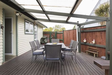 Photo of property in 1 Capri Place, Awapuni, Palmerston North, 4412