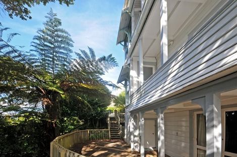 Photo of property in 143 Upland Road, Kelburn, Wellington, 6012