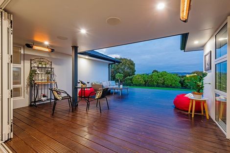 Photo of property in 61 Hartwell Drive, Kelvin Grove, Palmerston North, 4470