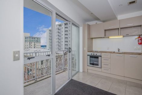 Photo of property in Hobson Heights Apartments, 4h/208 Hobson Street, Auckland Central, Auckland, 1010
