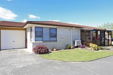 Photo of property in 1/403 Avenue Road West, Hastings, 4122