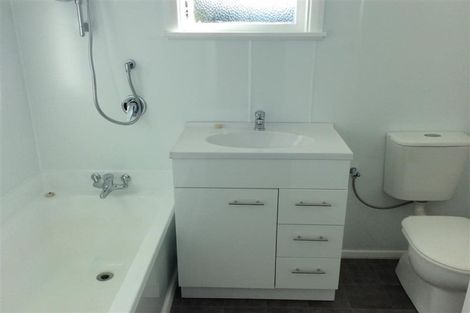 Photo of property in 9a Arawa Place, Castlecliff, Whanganui, 4501