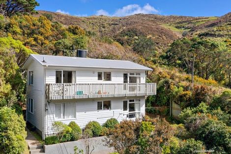 Photo of property in 169 Parkvale Road, Karori, Wellington, 6012