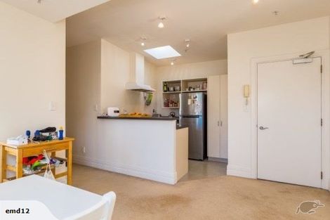 Photo of property in The Villas, 14/33 Hobson Street, Thorndon, Wellington, 6011