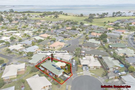 Photo of property in 14 Tonson Place, Weymouth, Auckland, 2103