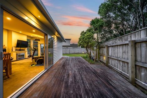 Photo of property in 7 Halewood Grove, Churton Park, Wellington, 6037