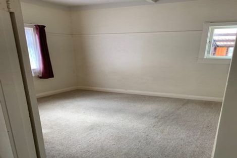 Photo of property in 33 Wattle Street, New Lynn, Auckland, 0600