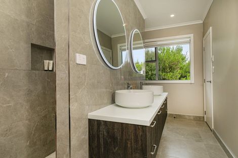 Photo of property in 12 Awatiro Drive, Kaukapakapa, 0871